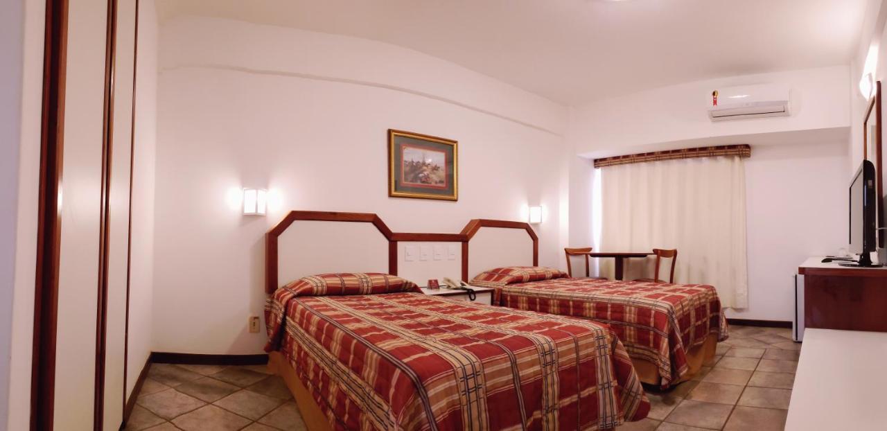 Lord Plaza Hotel Тейшейра-де-Фрейтас Екстер'єр фото